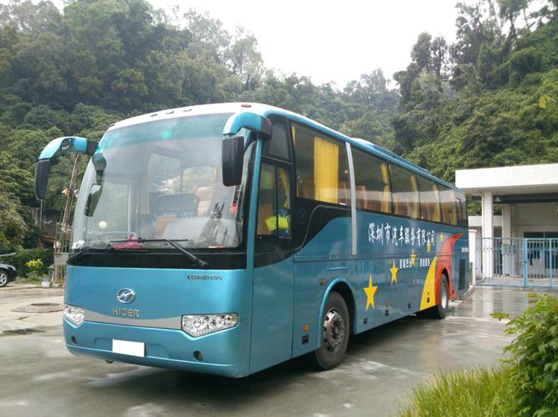 大巴包车